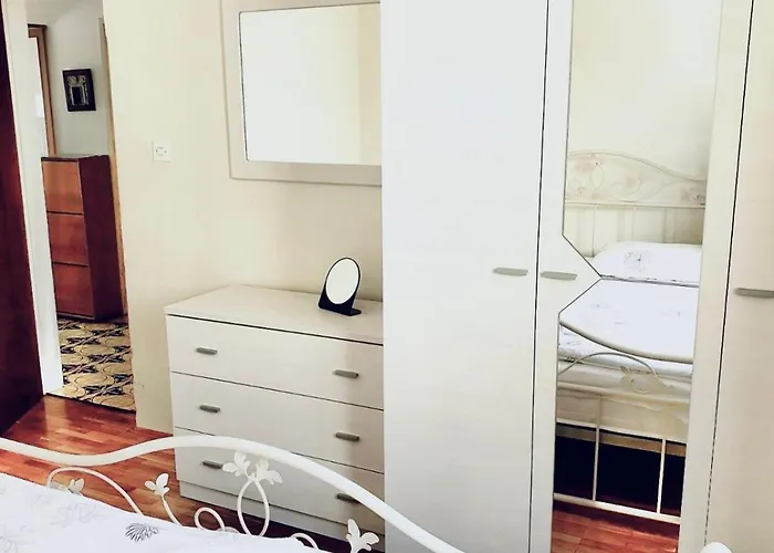 Prázdninový dům Dalmatian House, Spacious Stone Terraces, Balcony , Views *