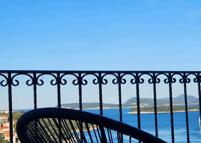 Дом отдыха Dalmatian House, Spacious Stone Terraces, Balcony , Views *