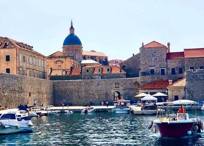 Дом отдыха Dalmatian House, Spacious Stone Terraces, Balcony , Views