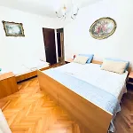 Dalmatian House, Spacious Stone Terraces, Balcony , Views Casa vacanze Ragusa