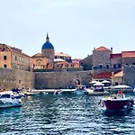 بيت للعطل Dalmatian House, Spacious Stone Terraces, Balcony , Views