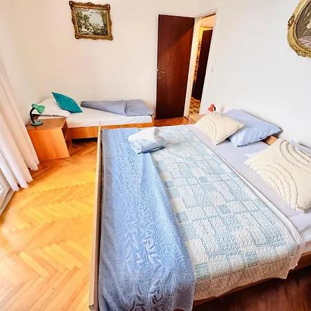 Semesterbostad Dalmatian House, Spacious Stone Terraces, Balcony , Views Dubrovnik