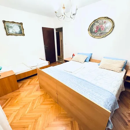 Dalmatian House, Spacious Stone Terraces, Balcony , Views Semesterbostad Dubrovnik