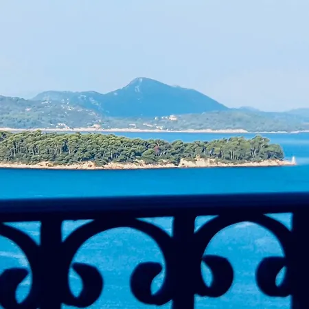 Dalmatian House, Spacious Stone Terraces, Balcony , Views Dubrovnik