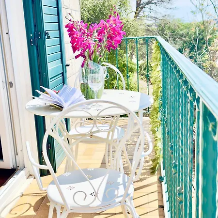 Casa vacanze Dalmatian House, Spacious Stone Terraces, Balcony , Views Ragusa