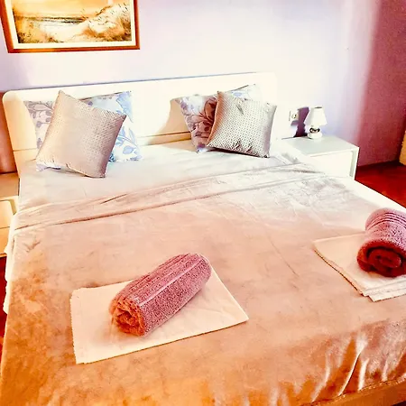 度假居 Dalmatian House, Spacious Stone Terraces, Balcony , Views