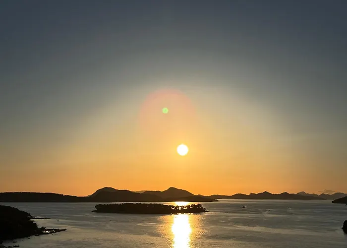 Dalmatian House, Spacious Stone Terraces, Balcony , Views *