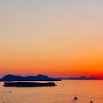 Dalmatian House, Spacious Stone Terraces, Balcony , Views Dubrovník