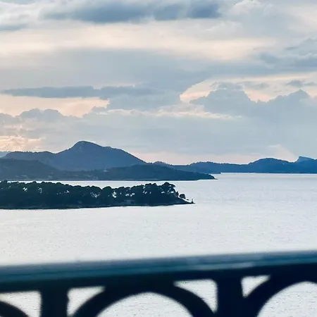 Dalmatian House, Spacious Stone Terraces, Balcony , Views *