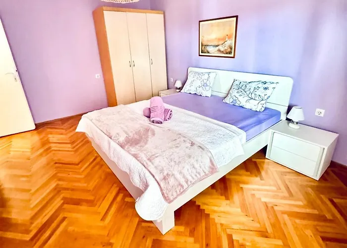 Dalmatian House, Spacious Stone Terraces, Balcony , Views *