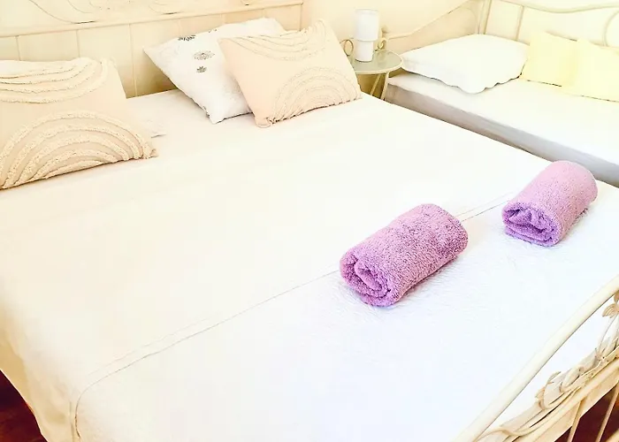 Dalmatian House, Spacious Stone Terraces, Balcony , Views Tatil Evi *