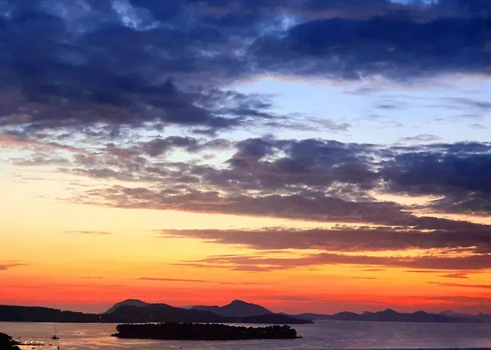 Tatil Evi Dalmatian House, Spacious Stone Terraces, Balcony , Views Dubrovnik