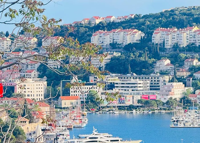 Tatil Evi Dalmatian House, Spacious Stone Terraces, Balcony , Views